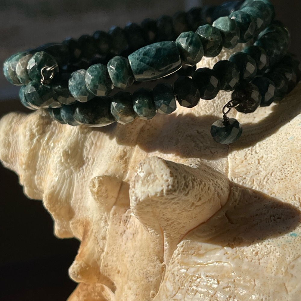 Jay King natural green Apatite coil bracelet - Picture 4 of 4